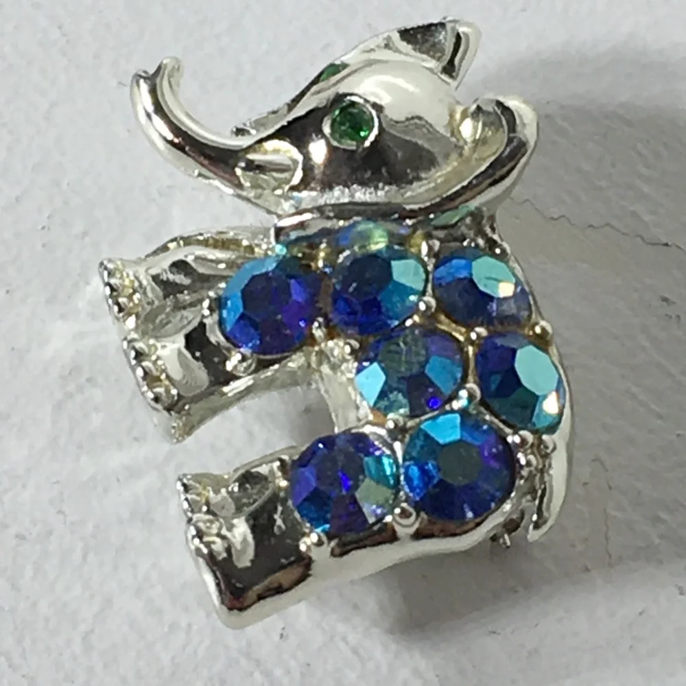 Vintage Silver Tone Rhinestone Elephant Brooch